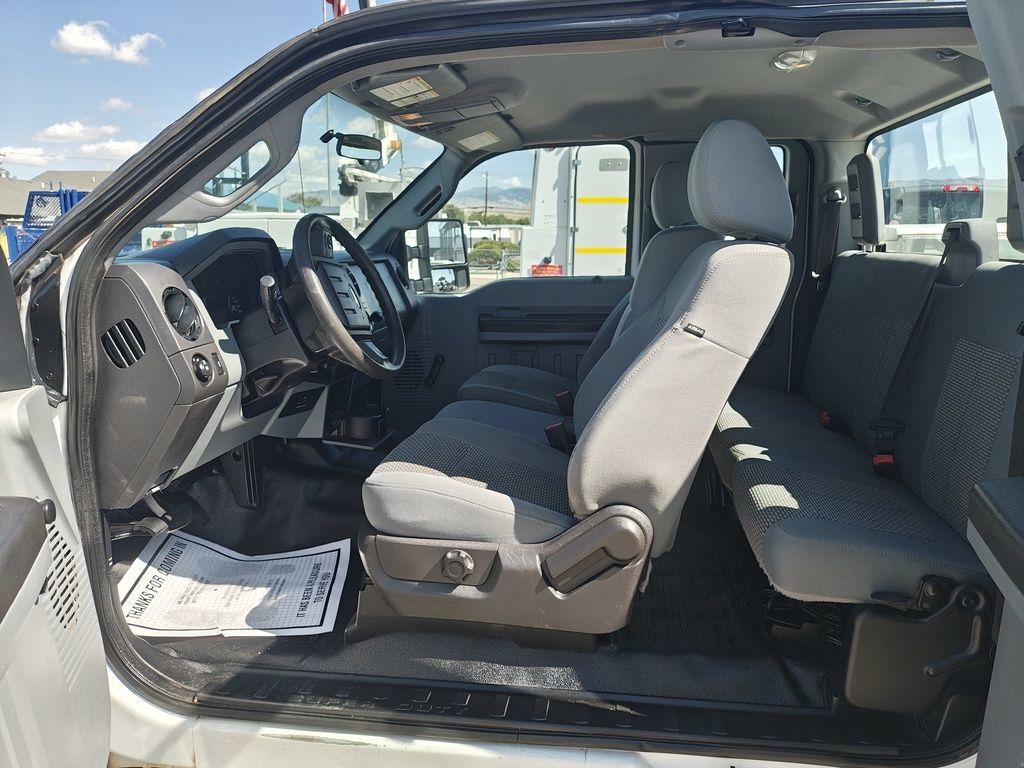Used 2015 Ford F350 4x4 SuperCab Super Duty image 9