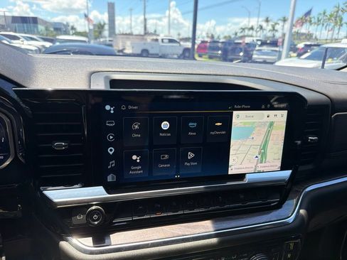 Used 2022 Chevrolet Silverado 1500 LTZ RWD image 4