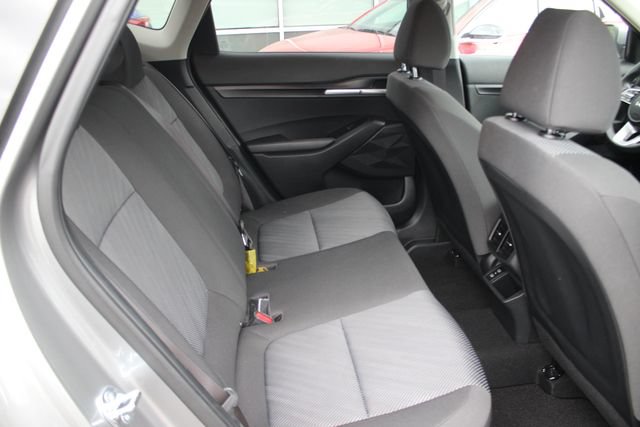 Used 2025 Kia Seltos LX AWD/4WD image 30