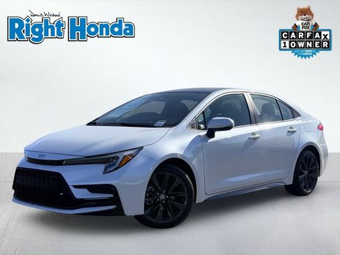Used 2025 Toyota Corolla SE FWD image 1