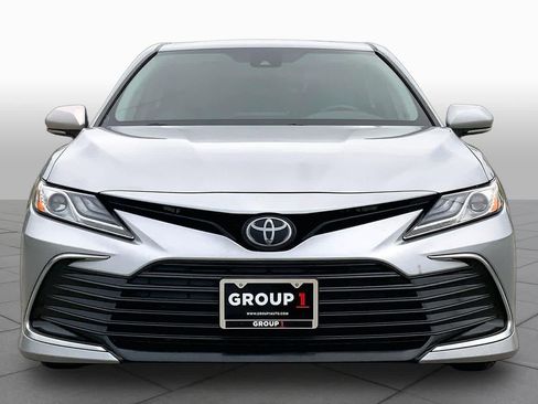 Used 2023 Toyota Camry XLE FWD image 4