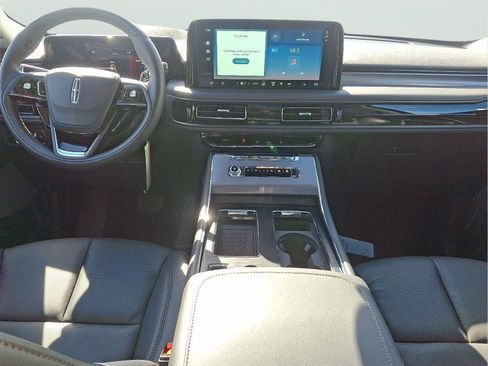 New 2025 Lincoln Aviator AWD w/ Equipment Group 101A image 10