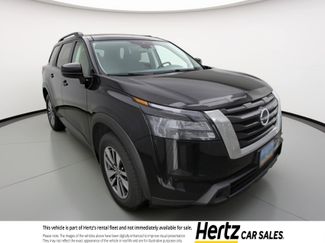 Used 2025 Nissan Pathfinder SV video 1