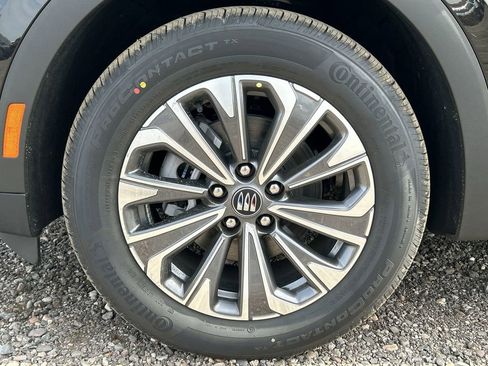 New 2026 Buick Envision Preferred AWD/4WD image 33
