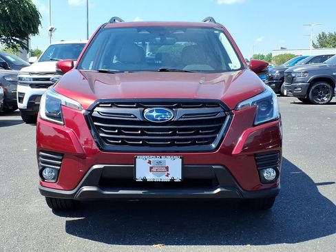 Certified 2023 Subaru Forester Limited w/ Popular Package #2 AWD/4WD image 2