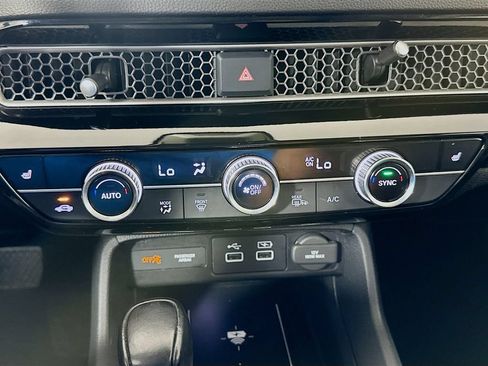 Certified 2022 Honda Civic Touring image 16