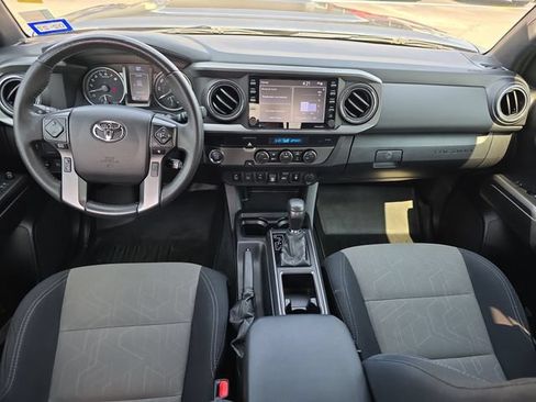 Used 2021 Toyota Tacoma TRD Sport w/ Technology Package RWD image 13