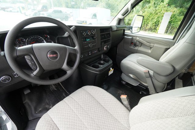 New 2026 GMC Savana 3500 Extended w/ Power Convenience Package RWD image 24