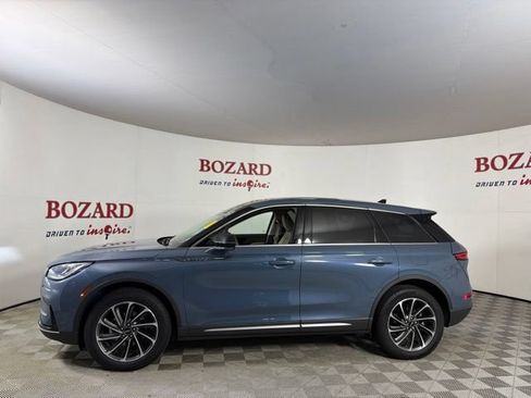 Used 2024 Lincoln Corsair AWD w/ Equipment Group 101A image 9