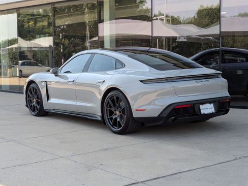 New 2026 Porsche Taycan GTS image 3