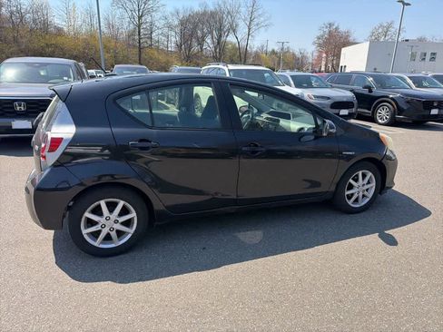 Used 2012 Toyota Prius C Three image 10