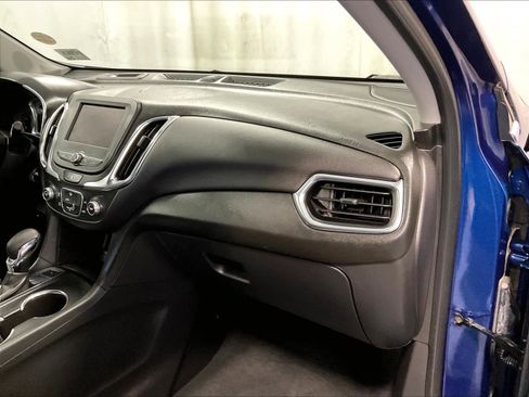 Used 2022 Chevrolet Equinox LT w/ LPO, Floor Liner Package image 13