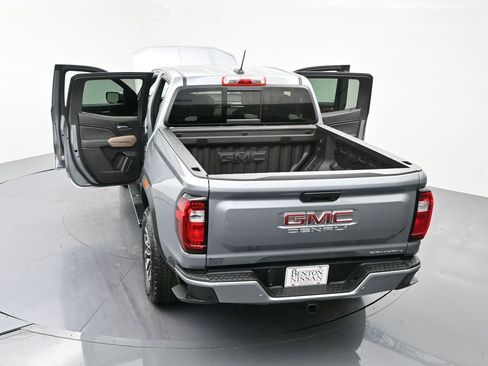 Used 2025 GMC Canyon Denali AWD/4WD image 24