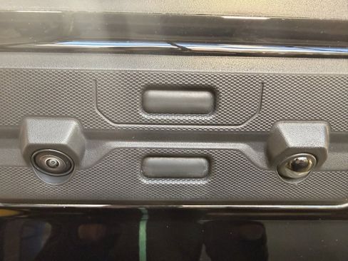 Used 2025 GMC Sierra 1500 Denali Ultimate image 7