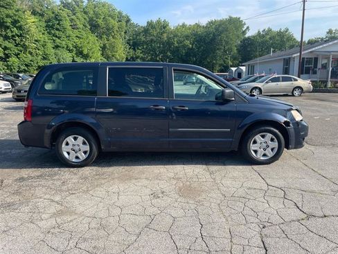 Used 2008 Dodge Grand Caravan SE FWD image 4