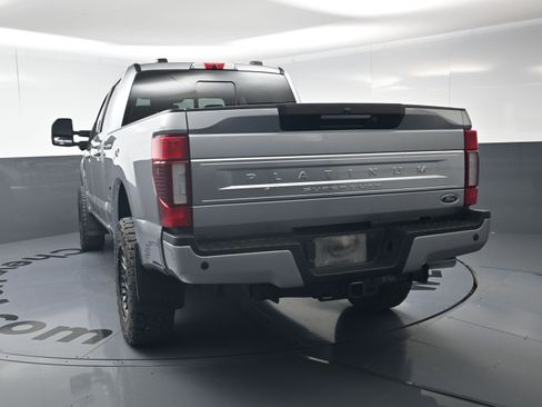 Used 2022 Ford F250 Platinum w/ FX4 Off-Road Package AWD/4WD image 8