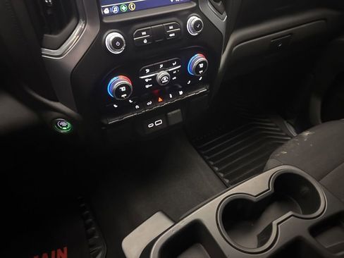 Used 2022 GMC Sierra 1500 Elevation AWD/4WD image 14