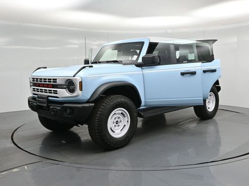 New 2025 Ford Bronco Heritage Edition image 30