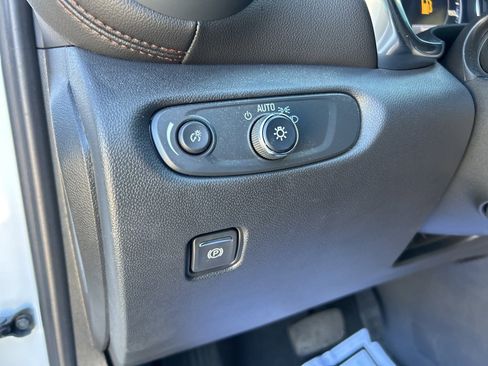 Used 2025 Chevrolet Blazer Premier w/ Driver Confidence II Package image 19