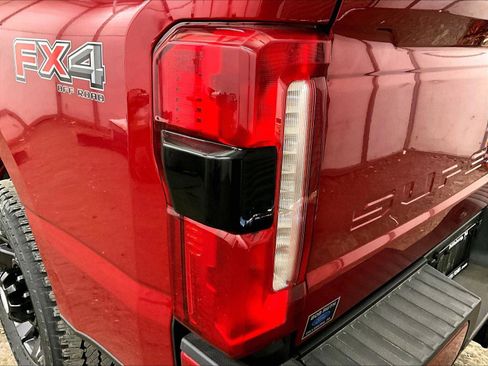 Used 2024 Ford F250 Lariat w/ Sport Appearance Package image 28