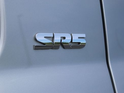 Used 2014 Toyota Tundra SR5 w/ TRD Off Road Package AWD/4WD image 5
