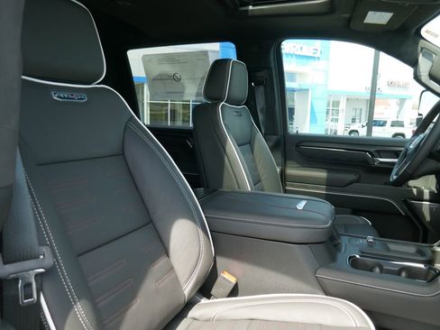 New 2026 GMC Sierra 2500 AT4X AWD/4WD image 16