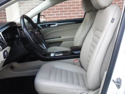 Used 2020 Ford Fusion SEL image 8