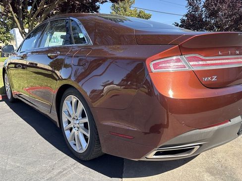 Used 2015 Lincoln MKZ FWD image 10
