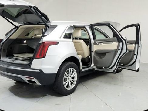 Used 2020 Cadillac XT5 Premium Luxury image 10