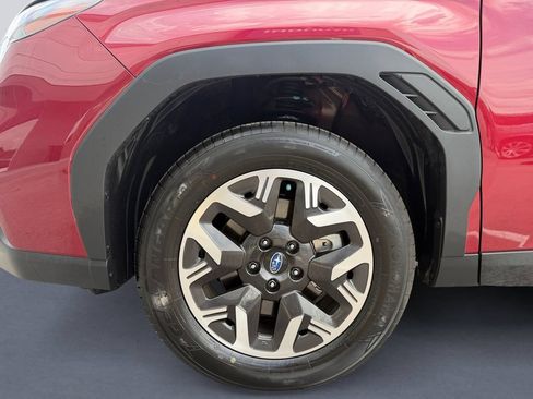 Used 2026 Subaru Forester AWD/4WD image 9