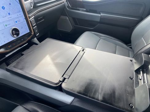 Used 2023 Ford F150 Lightning Lariat image 32