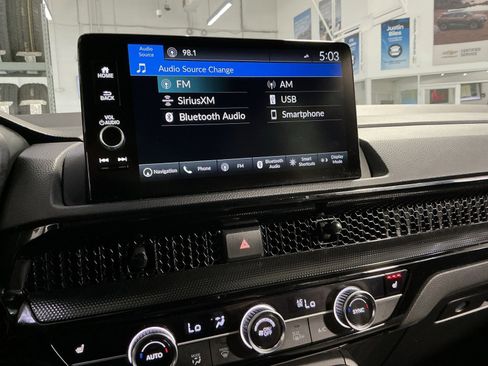 Used 2025 Honda CR-V Sport Touring image 19