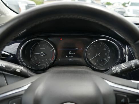 Used 2021 Buick Encore GX Preferred w/ Cold Weather Comfort Package FWD image 12