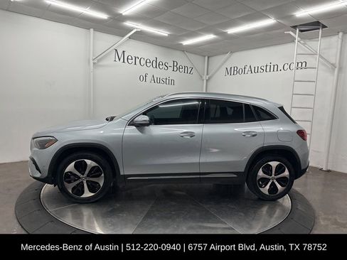 Certified 2025 Mercedes-Benz GLA 250 image 4