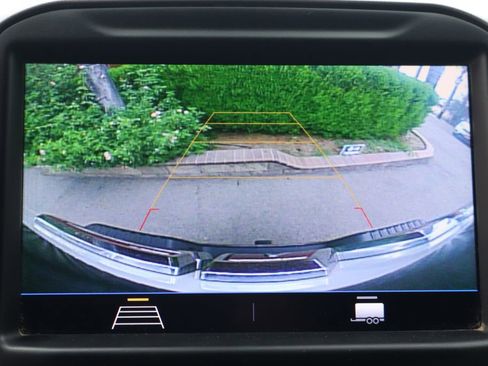 Used 2022 GMC Sierra 2500 SLE w/ SLE Convenience Package image 37