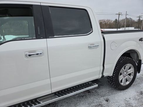 Used 2019 Ford F150 Lariat w/ Equipment Group 502A Luxury image 40