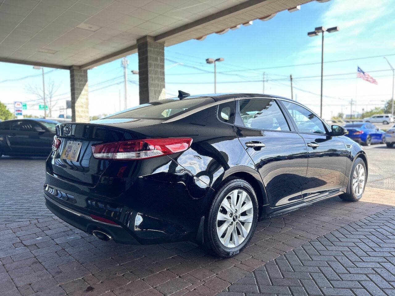 Used 2018 Kia Optima LX w/ Convenience Package FWD image 10