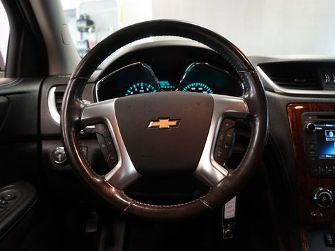 Used 2014 Chevrolet Traverse LT FWD image 18