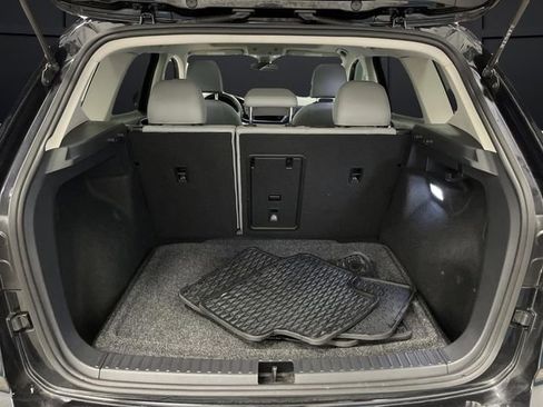 Used 2024 Volkswagen Taos SE w/ Panoramic Sunroof Package image 15