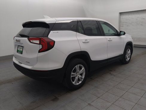 Used 2024 GMC Terrain SLE image 10