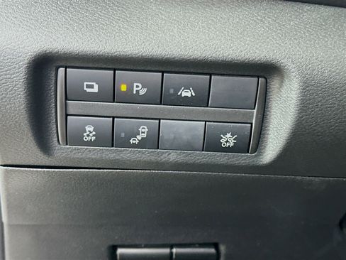 Used 2024 Nissan Kicks S image 16