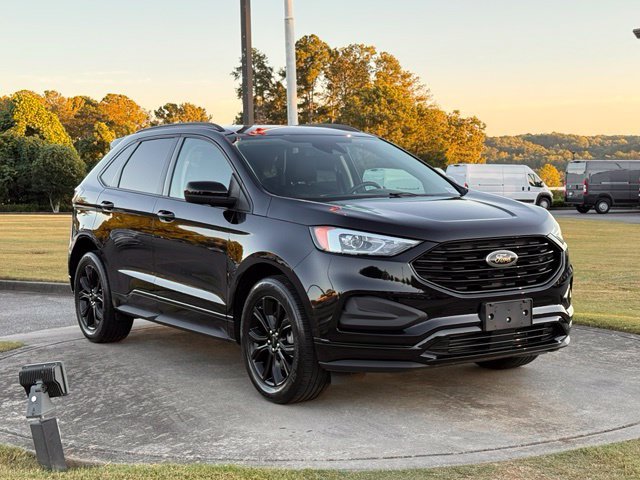 Used 2024 Ford Edge SE w/ Black Appearance Package AWD/4WD image 9