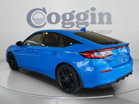 Certified 2023 Honda Civic Sport image 3