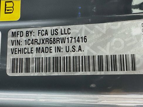 Used 2024 Jeep Wrangler Unlimited Rubicon 4xe AWD/4WD image 36