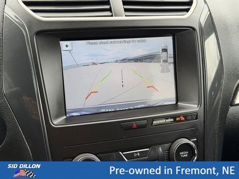 Used 2018 Ford Explorer XLT w/ Equipment Group 201A AWD/4WD image 10