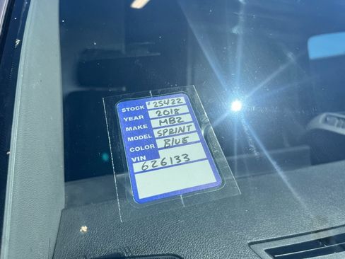 Used 2018 Mercedes-Benz Sprinter 2500 image 21