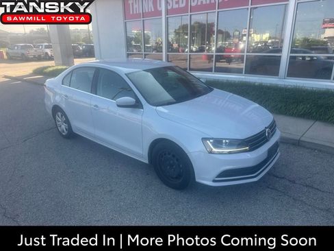 Used 2017 Volkswagen Jetta S w/ Jetta S Cold Weather Package FWD image 1