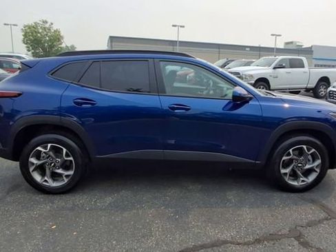 Certified 2024 Chevrolet Trax LT w/ Driver Confidence Package FWD image 9