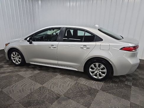 Used 2024 Toyota Corolla LE FWD image 4