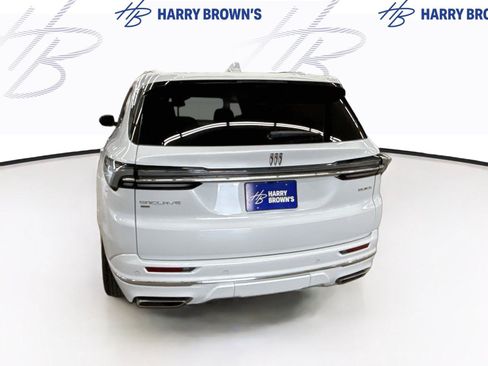 Used 2026 Buick Enclave Avenir w/ Super Cruise Package AWD/4WD image 9